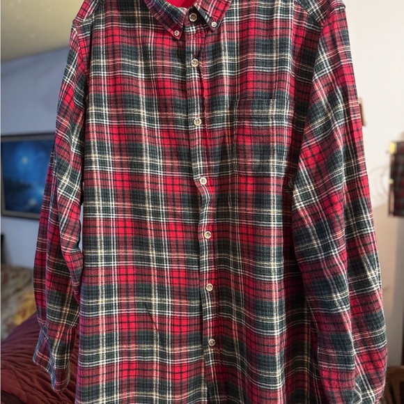 Men's Big and Tall Red Plaid Flannel Shirt - Picture 3 of 5
